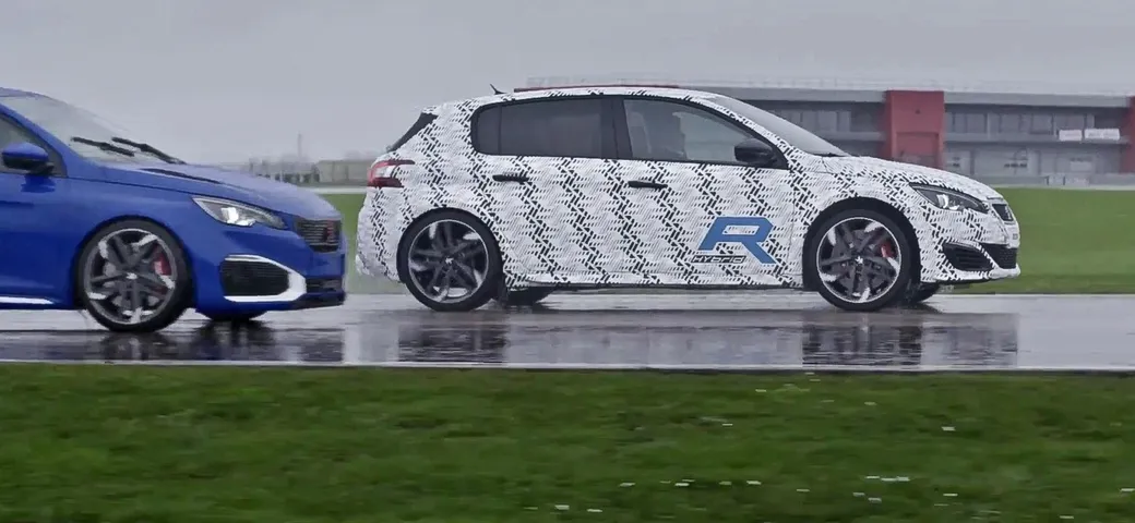 Peugeot 308 R HYbrid: arriva la versione di serie [Video]