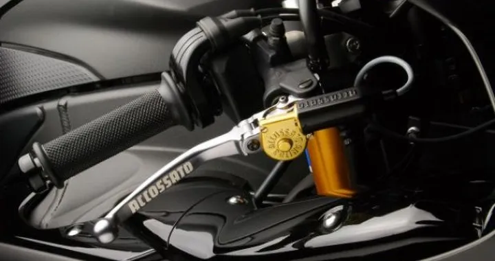 Accossato: leva freno con registro elettrico della posizione