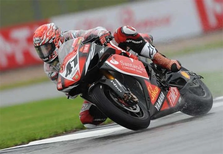 SBK Vallelunga: Haga guida, Corser e Bayliss inseguono