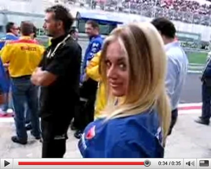 Sexy bikers: Silvia Scaglione infiamma i box di Vallelunga