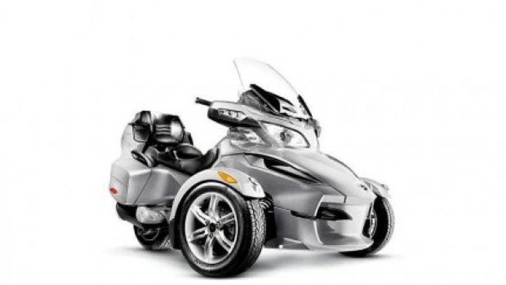 Can-Am Spyder RT: turismo su tre ruote