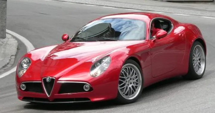 Alfa 8C Competizione spotting