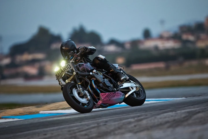 Yamaha Yard Built XJR1300 Big Bad Wolf by El Solitario