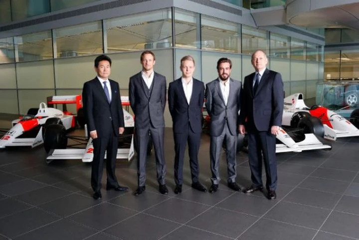 Fernando Alonso è un nuovo pilota McLaren. Con lui Jenson Button