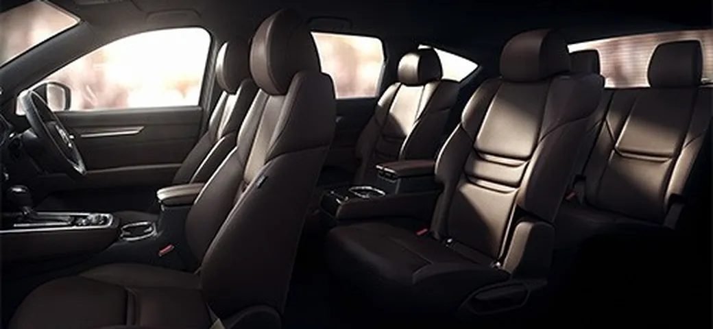 Mazda CX-8: primo teaser del grande SUV