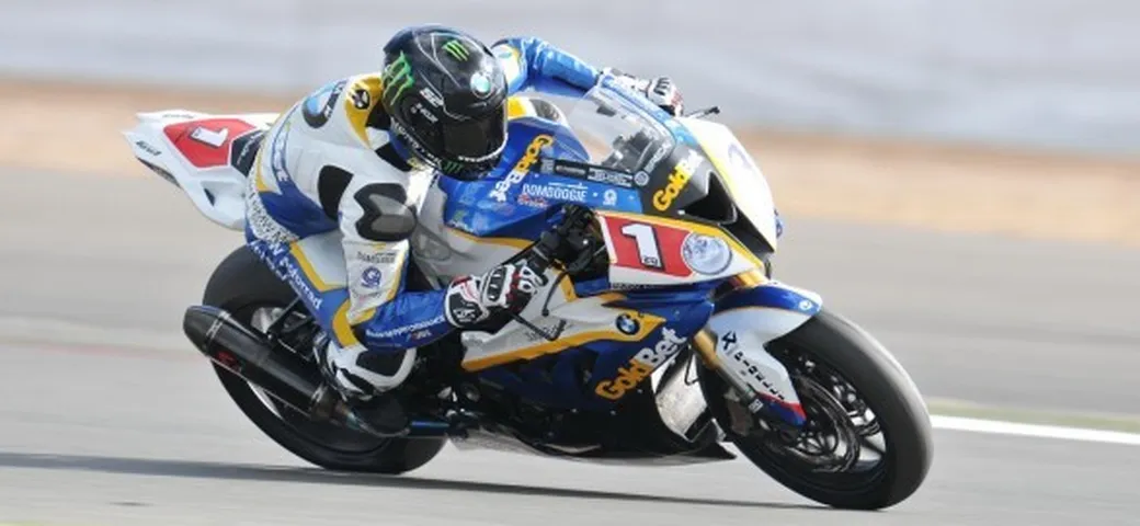STK 1000, Silverstone: bandiera rossa, vince Barrier