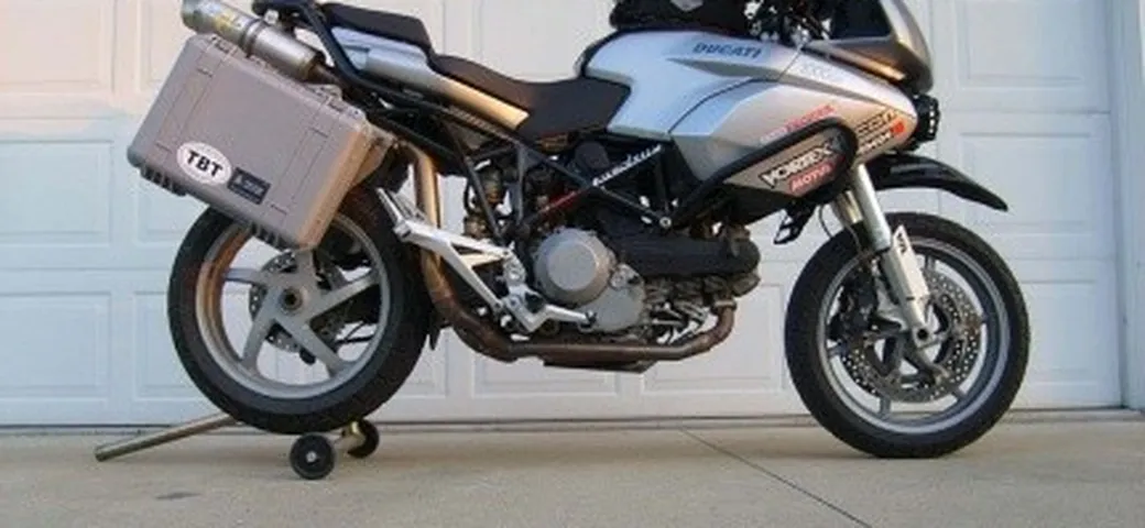 Special Ducati Strada Avventurosa