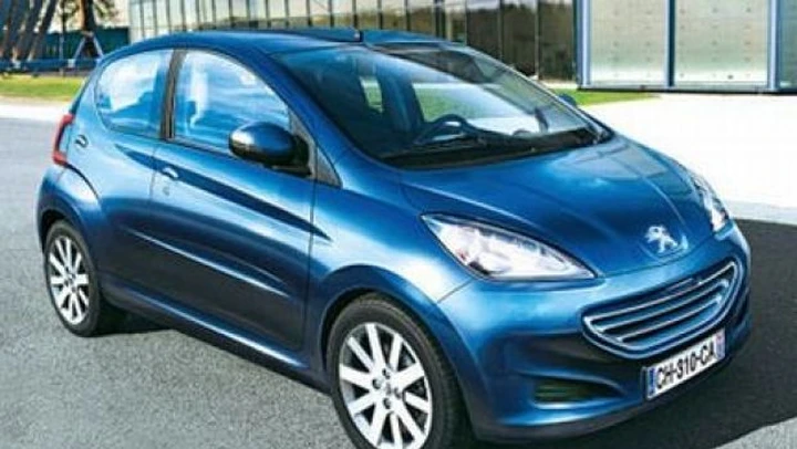 Peugeot: primo render per la 108