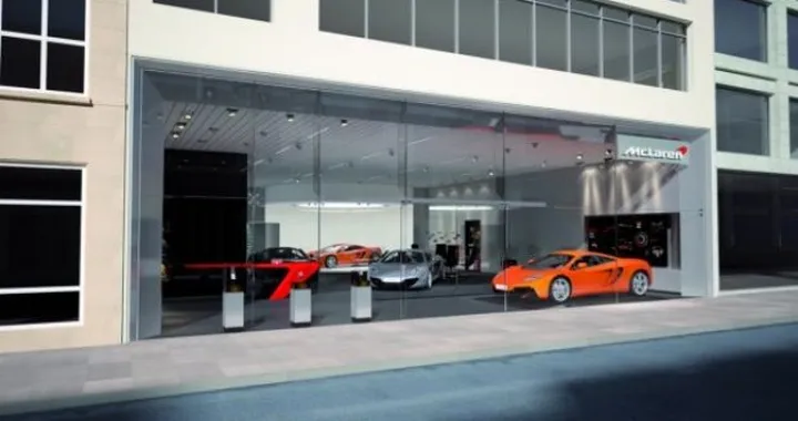 McLaren: a Milano il primo punto vendita italiano