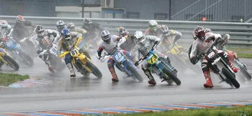Meno di tre settimane al via del Mondiale Supermotard