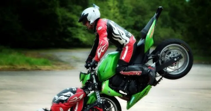 Motodays 2011: cresce il numero degli espositori. Presenti Fabrizio, Badovini, Canepa e Craig Jones.