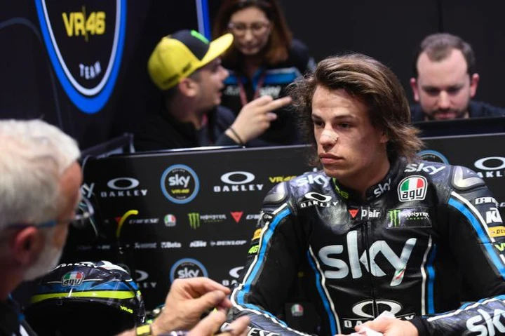 Moto3 qualifiche: finale bagnato ma non per Bulega, di forza in prima fila fra McPhee e Martin