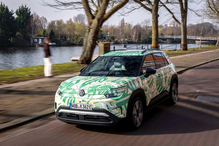 Volkswagen ID. Cross, SUV elettrico compatto da circa 28.000 euro