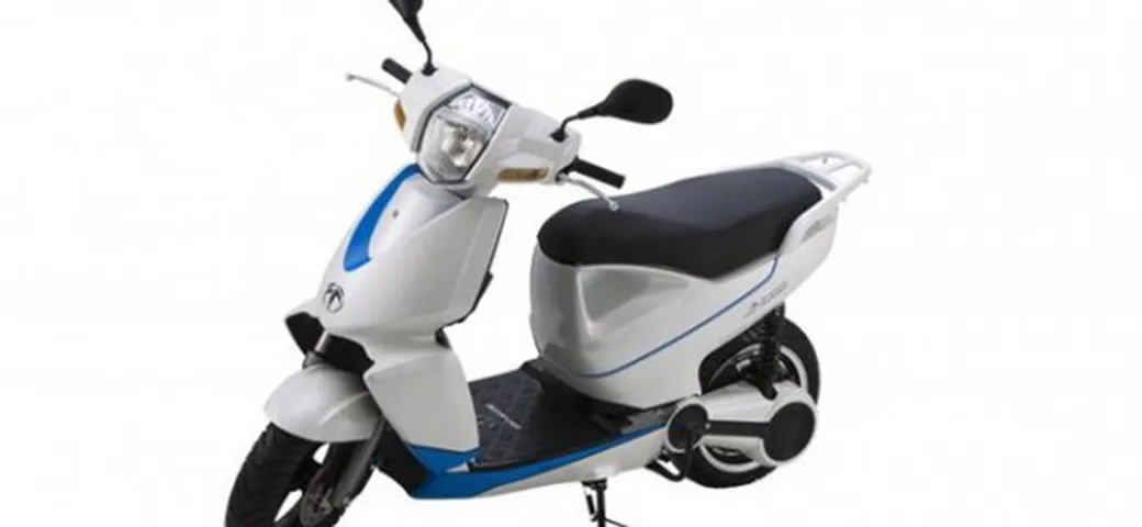 Terra Motors: scooter elettrico A4000i con iPhone integrato nel cruscotto