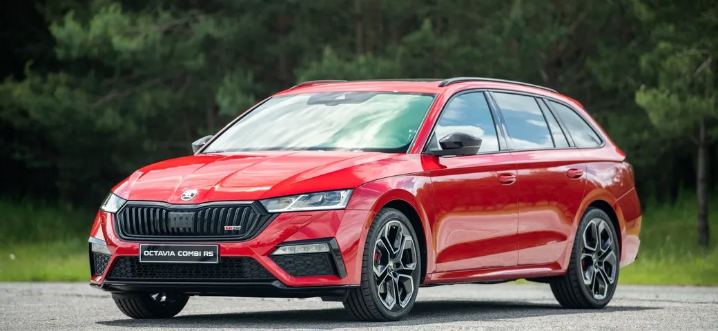 Nuova Skoda Octavia RS: in arrivo le versioni 'termiche'