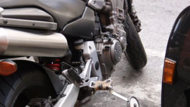 Foto del giorno: moto a rotelle