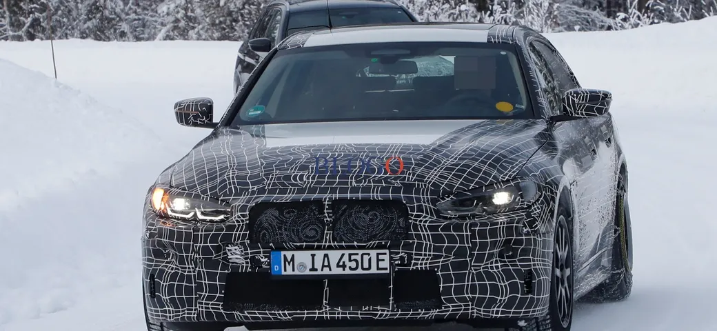 BMW i4 EV: le foto spia