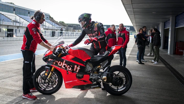 Mondiale Superbike, Ducati batte Honda sul numero di giri motore