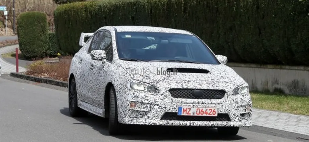 Subaru Impreza WRX 2014: Foto spia