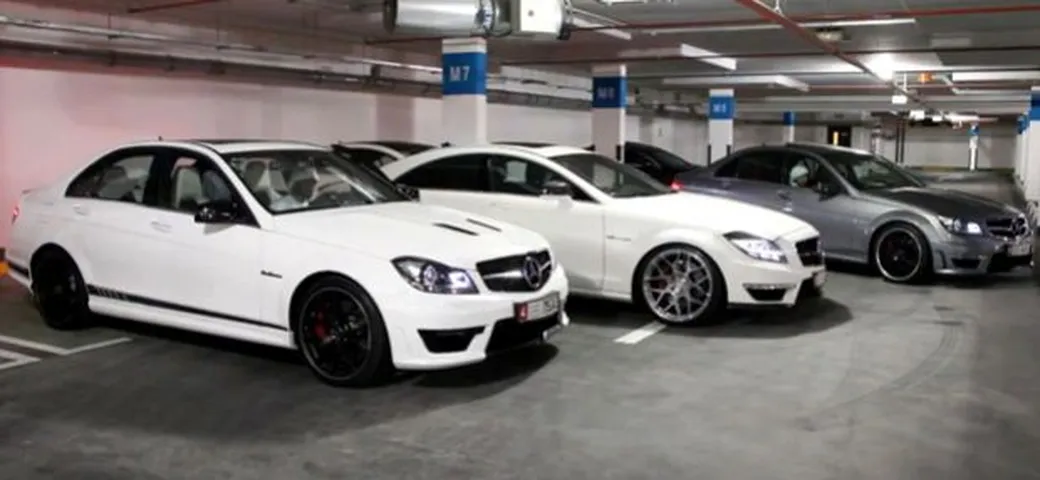 Mercedes AMG: in video il raduno degli Emirati Arabi