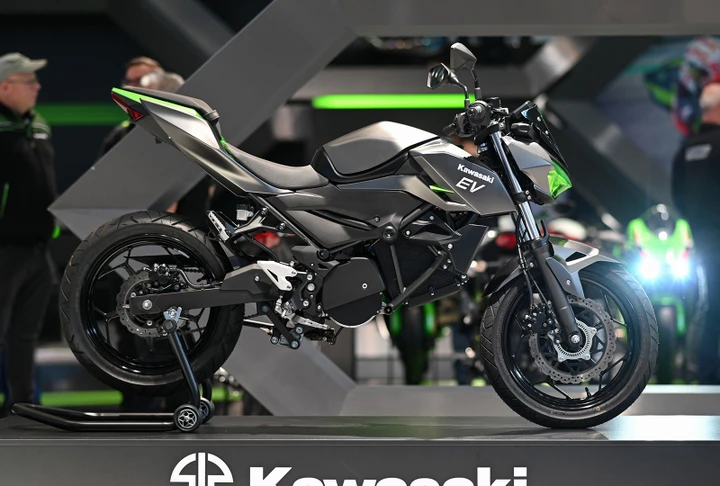 Kawasaki EV, l'elettrica svelata a Intermot