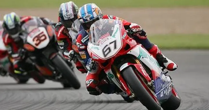 Shakey Byrne con Borciani al posto di Biaggi, Checa rinnova con Honda