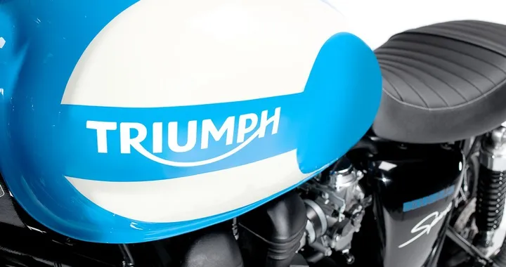 Triumph: aggiornato il listino prezzi 2015