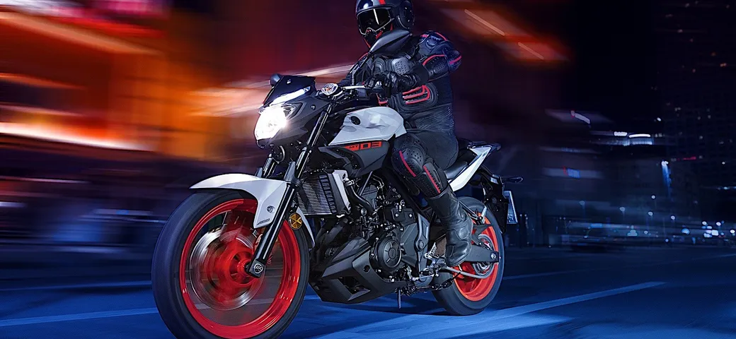 Yamaha presenta la nuova MT-03