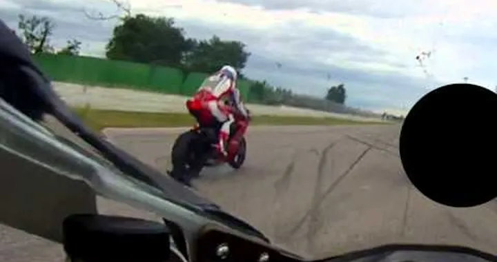 Troy Bayliss Front Stopping! Front Wheel Burnout!