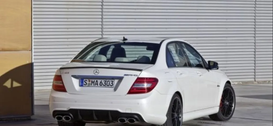 Mercedes C 63 AMG Coupé: confermato il V8 aspirato
