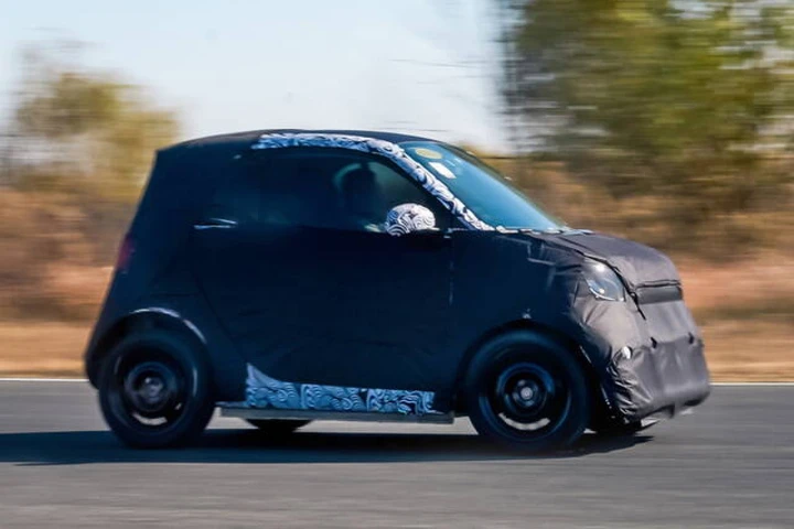 Smart #2, l'erede della ForTwo è già in strada: come sarà questa citycar