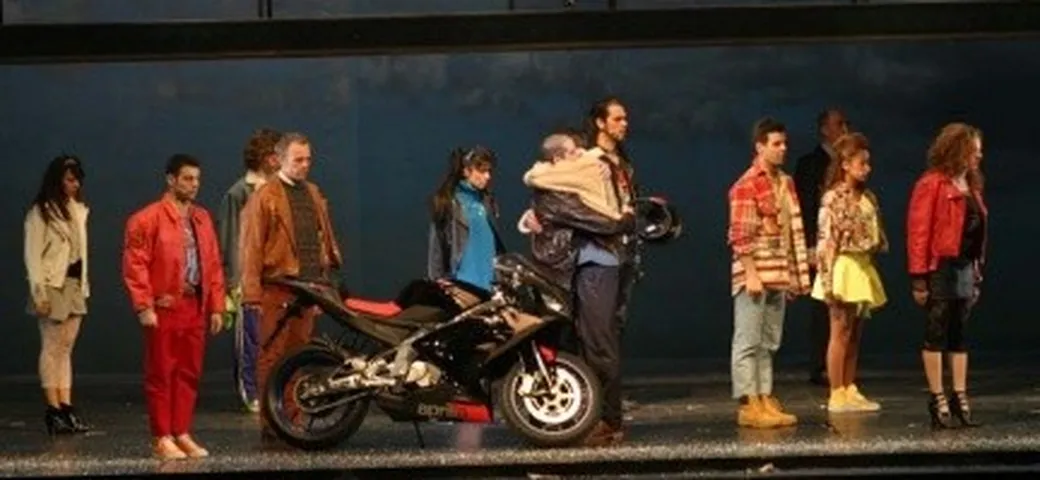 Debutto a teatro per l'Aprilia RS 125