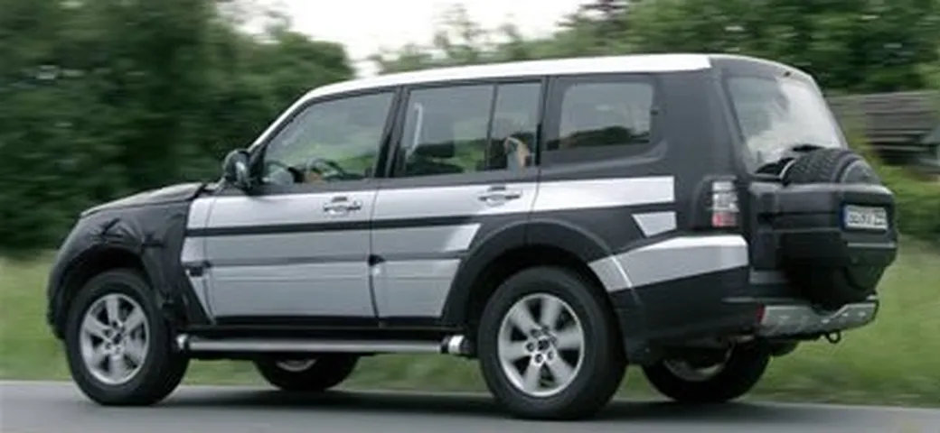 Mitsubishi Pajero 2007: foto spia e indiscrezioni