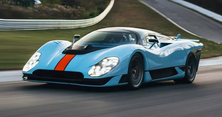 JC9, la one-off su base Porsche Carrera GT che sembra una Le Mans anni ’70