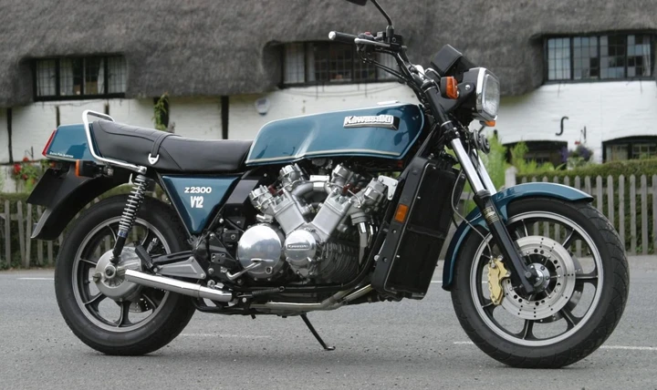 Kawasaki KZ2300 V12
