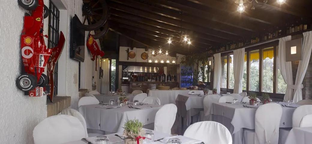 Ferrari: all'asta la collezione del ristorante 