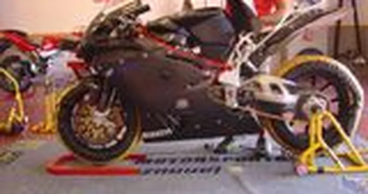 Primi Test al Mugello per la MV F04 SBK