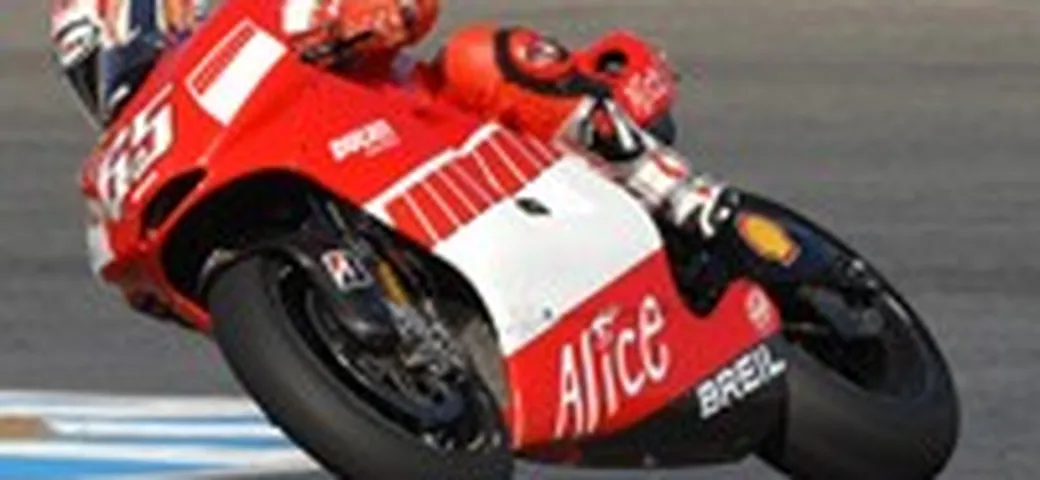 Smentita da Ducati la notizia sul debutto della 800