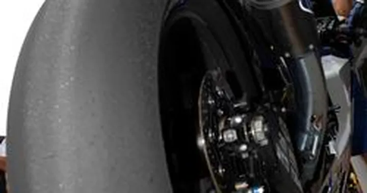 Dorna incredibile: "O Rossi o la monogomma!"