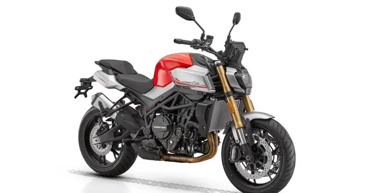 QJMOTOR SRK900: la nuova naked da 900cc che sfida Europa e Giappone