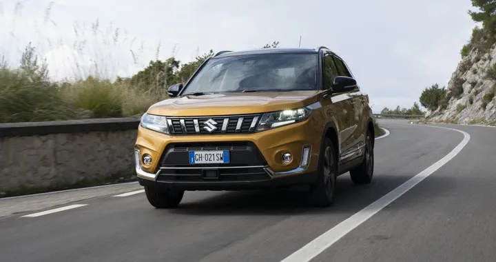 Suzuki Vitara 1.5 140V 2022: prova, prezzi, allestimenti