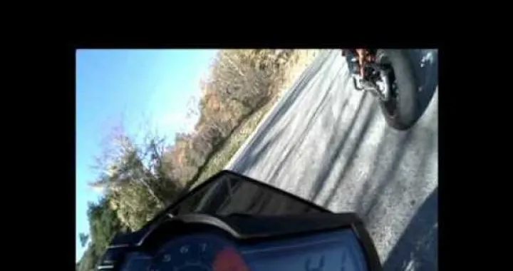 Video KTM 690 Duke R 2010