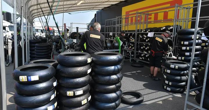 Superbike: Pirelli prepara le soluzioni per il GP di Donington Park
