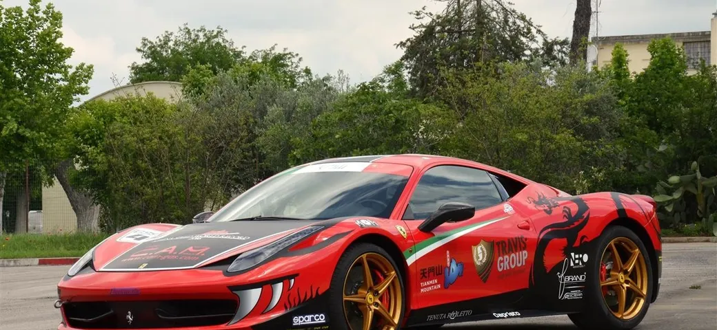 Ferrari 458 Italia: nel Guinness dei primati con la rossa