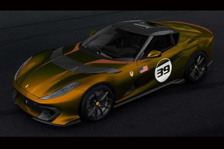Ferrari lancia il colore che cambia tonalità in base alla luce