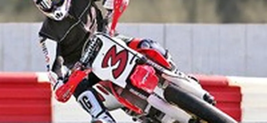 Max Biaggi continua ad allenarsi