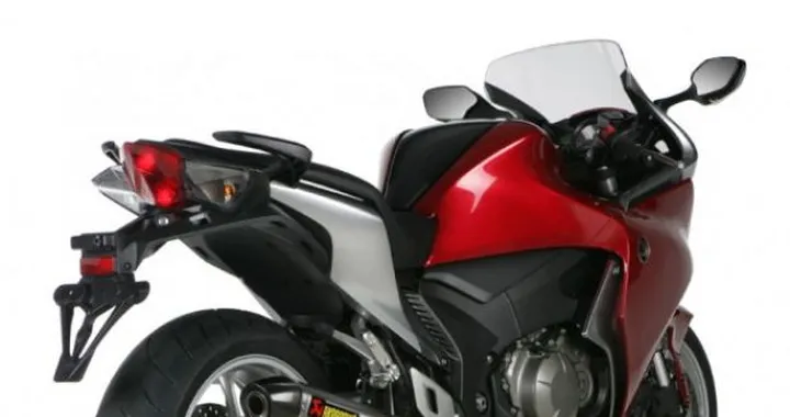 Akrapovic per VFR1200F, Daytona 675 e Shiver 750