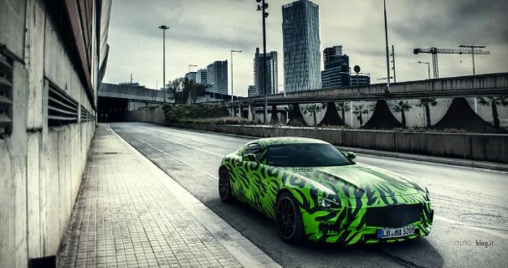 Nuovo video su Mercedes AMG GT
