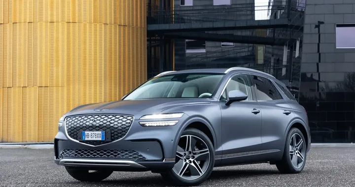 Genesis, apre gli ordini in Italia: i prezzi dei suoi tre modelli