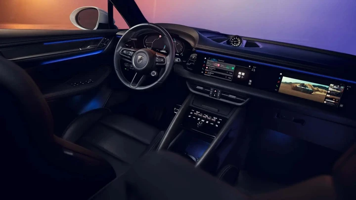 Porsche Macan EV: primo sguardo agli interni
